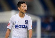 中超480将-谭望嵩：球风凶狠的防守战士 愿为泰达拼尽最后一滴血