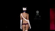 2017 Andrés Sardá 复古时装秀9