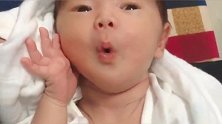这是与生俱来的本领吗？不料画面一出，笑喷无数人