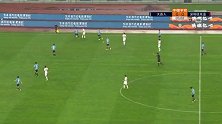 深圳右侧角球开出被解围 郑达伦远距离尝试一脚高射炮