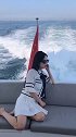 生活 就像一座神秘莫测的大海  时而风平浪静 时而涛翻滚