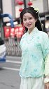 街拍杭州美女这么有气质的小姐姐，魅力无处安放，吸引人眼球！