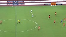第90分钟天津泰达球员郑凯木射门 - 打偏