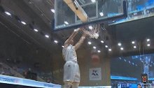 攻防两端全掌控！赵岩昊抢断一条龙飞身暴扣