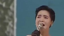 不愧是一代人的“女神”，她这一开嗓，直接牵动了多少人的心啊！
