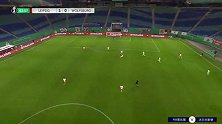 第63分钟RB莱比锡球员优素福·波尔森进球 RB莱比锡1-0沃尔夫斯堡
