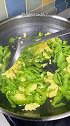 去火必备菜，苦瓜炒鸡蛋，味道还很好