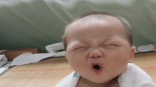 宝宝自从学会卖萌，眼前这一幕，太会逗人了！