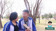 空投大乱斗，吃辣条解锁吉利服，没想学霸连吃50包