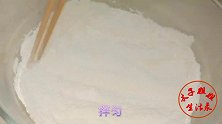 用黄瓜汁双色花卷，蓬松甜软，好看易做，出锅就抢光