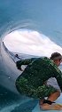 杰米·奥布莱恩，这个星球最的冲浪大神，曾荣获中国钱塘江冲浪赛冠军 冲浪