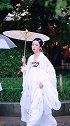 青衣粉黛油纸伞！西湖边汉服小姐姐，真的是越来越多了