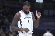芬森录视频击破加盟NBA谣言 很想念中国球迷和辽宁队友