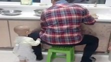 宝宝太有才了，这么小就知道溜须拍马，将来必成大器！