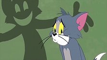 猫和老鼠：汤姆真是笨到家了，竟和自己的影子较劲起来了