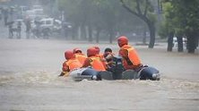 湖北：超10万人受灾！湖北多地暴雨致多人被困