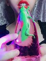 声控助眠姑娘，自制的蜥蜴薄皮冰块，这种声音从来没听过！