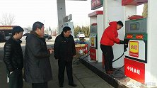 65升油箱加到70升油，加油站直接被查封，司机：涨得快