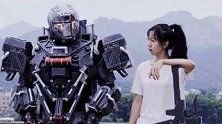 女孩为弟弟打造重力机甲，《灵笼》主创在线邀约