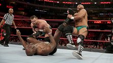 WWE-18年-RAW第1295期：双打赛 复兴者VS泰特斯品牌-单场