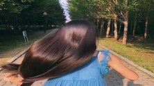 慢慢散开的头发，从清纯小女孩秒变20岁小姐姐，太辣眼睛了！