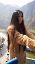 长发飘飘的姑娘来蹦极了，背景音乐像是讲述了她的故事，应景啊