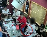 女子连偷7家店，只为报复母亲不肯帮自己买房 网友：你是不是傻
