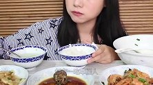 我国一位“吃草”怪人，吃草十多年，不吃饭身体却壮的像头牛！