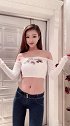 长发美女小蛮腰，动感舞姿精彩有看点，太迷人了！