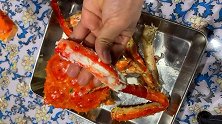 帝王蟹的吃法教程，我想说我缺的是教程吗，我缺的是螃蟹
