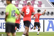 抗韩还得靠本土前锋！鬼魅跑位+精准传递 吕文君复仇全北