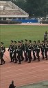 清华大学军训时的仪仗队，后面的小姐姐们真得太好看了！