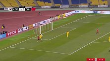 韩国队防守反击造单刀 罗相镐杀入禁区抽射打偏