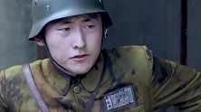 团长听出士兵有日本口音，立即认出是鬼子间谍，霸气下令别放走