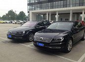 240万辉腾W12与150万V8辉腾，保养时相逢，相见恨晚！