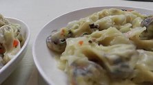 十几块的材料做馄饨，没想到这么好吃，一个人吃了两盘，正啊！