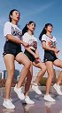 小姐姐们跳广场舞，青春洋溢节奏感十足，广场舞就该这么跳！