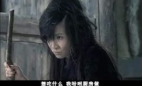 恶霸欺负漂亮女乞丐，女乞丐默默无言，下一秒直接让恶霸跪地求饶