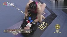 格斗世界-20190227-中日女将铁拳对攻打急眼，王雪拧头打到拳台外疯狂砸击大获全胜