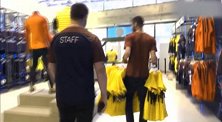 西甲-1718赛季-内马尔10号球衣已上架!大巴黎商店10点将准时开卖-专题