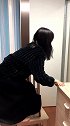 听说男人都喜欢把私房钱藏在灯罩里面，看来我老公比较老实。